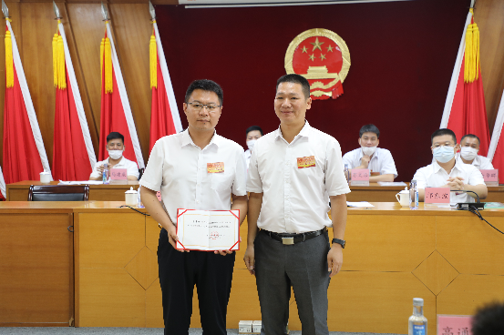 李东旭合照.jpg